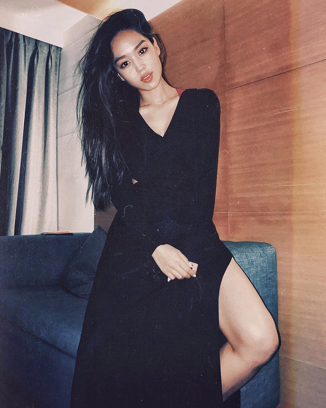Model Kim Hee Jeong 