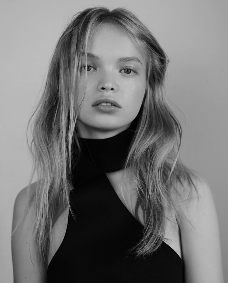 Model Nastya Siten 