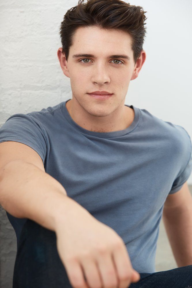 Casey Cott is a model that appeared in Sabrina Carpenter Why